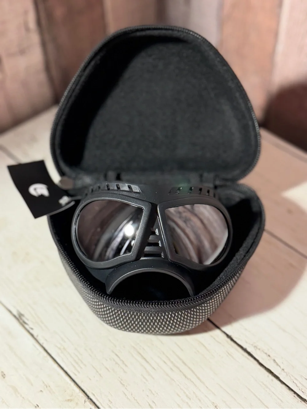 Dog Goggles (medium size 20-35 lbs)